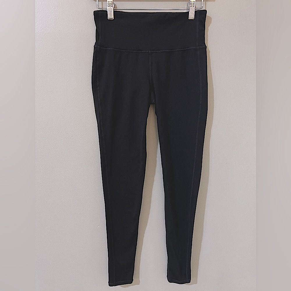 Athleta high waisted 7/8 length black leggings size small